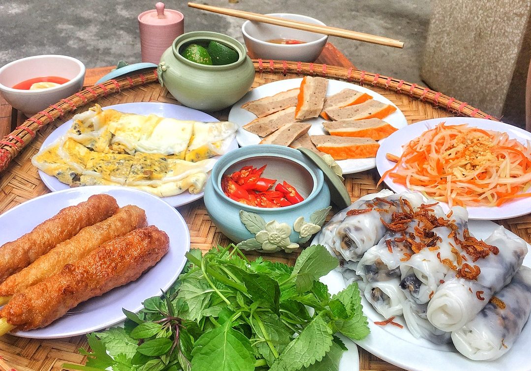 13 quán bánh cuốn cực ngon ở Hà Nội ai cũng phải ghé thử một lần - EMOI