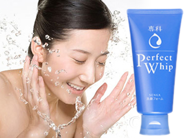 Sữa rửa mặt trắng da Shiseido Perfect Whip